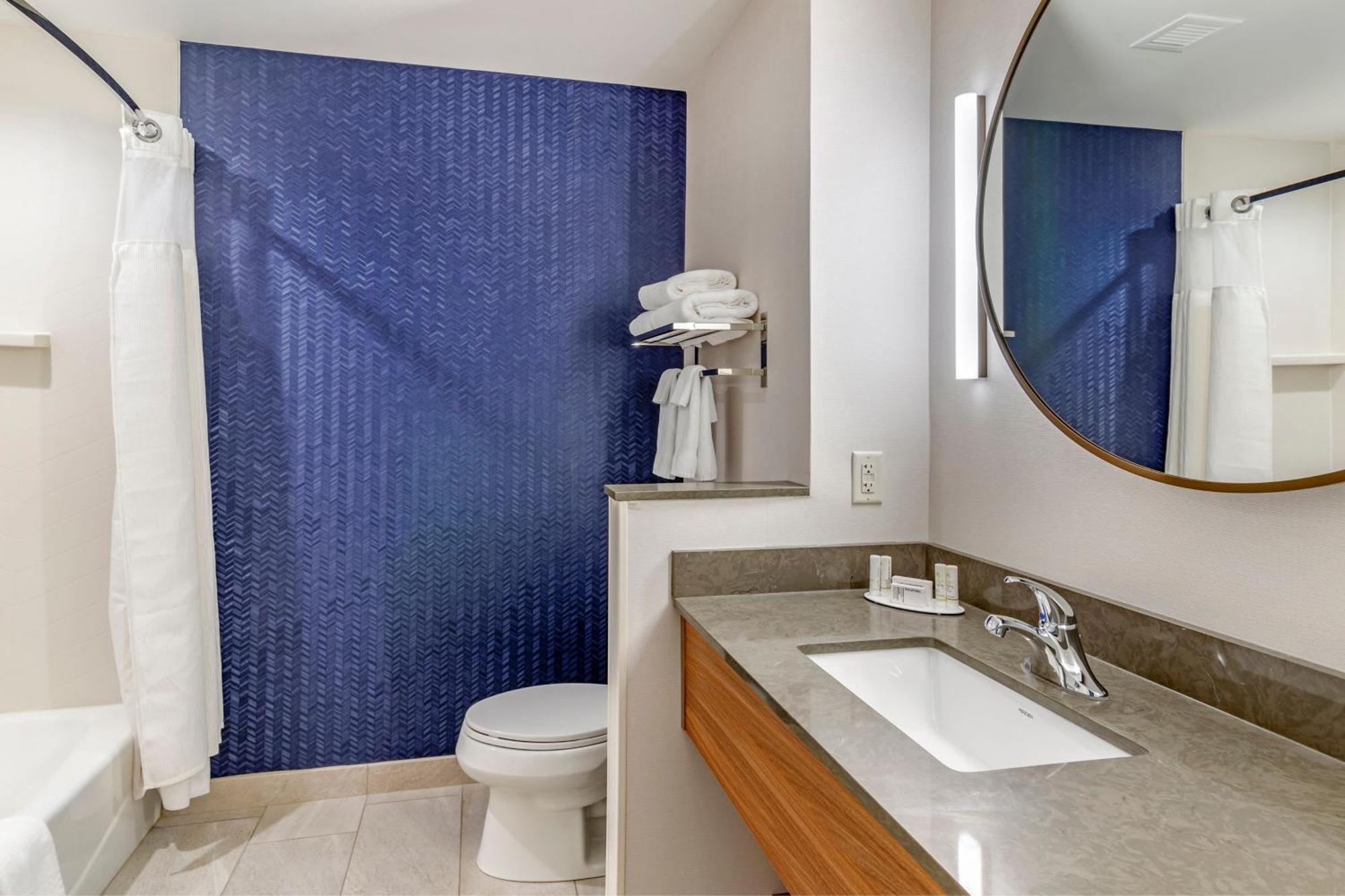 Fairfield Inn & Suites By Marriott Хелен Экстерьер фото