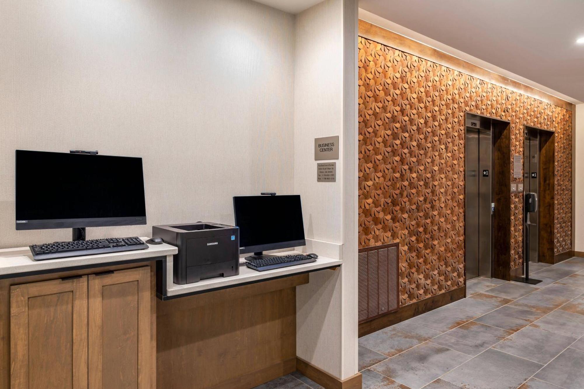 Fairfield Inn & Suites By Marriott Хелен Экстерьер фото