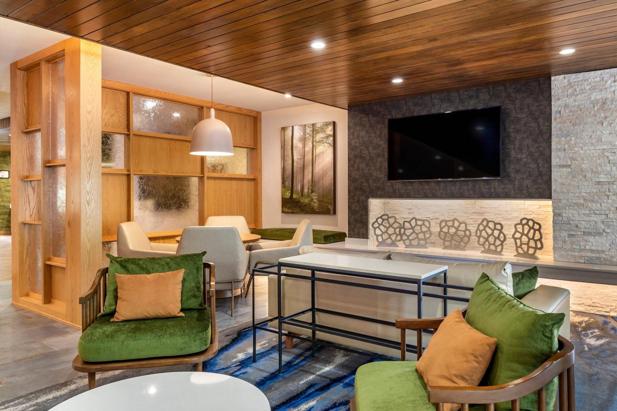 Fairfield Inn & Suites By Marriott Хелен Экстерьер фото