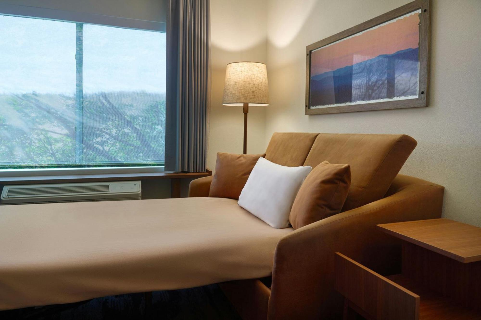 Fairfield Inn & Suites By Marriott Хелен Экстерьер фото